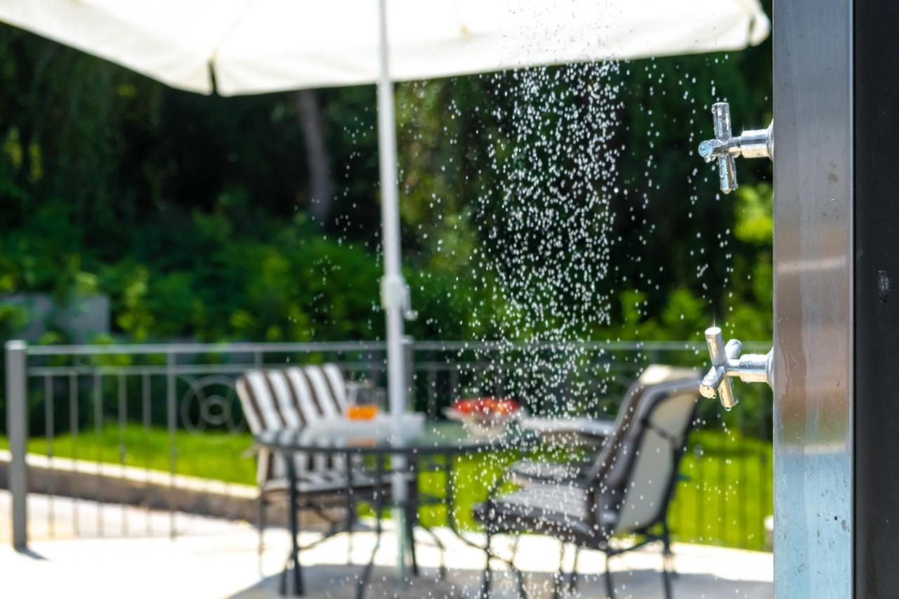 Villa Savvina Potamós エクステリア 写真